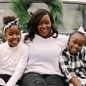 Meet your Posher, Leigh